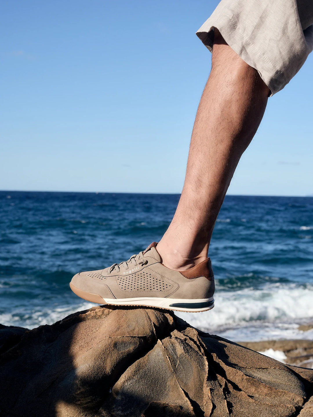 Bugatti Taupe Mens Trainers 321-A3817-5500-1400