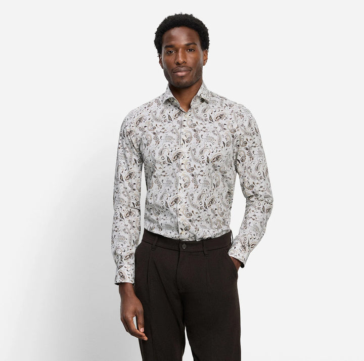Olymp Level 5 2038-24-22 Beige Paisley Print Shirt, front view on model